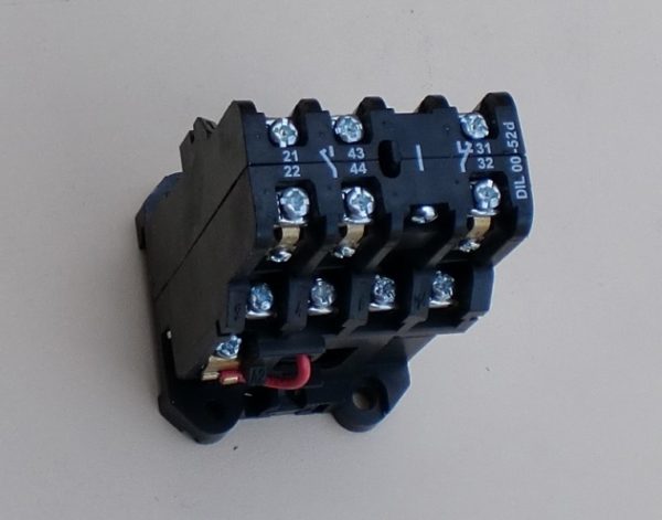 300 18 2 <strong>Contacteur 4 kW, 220V, adapté pour les ponts élévateurs IME, Slift-Classic, Longus, AFV-Sopron.</strong>