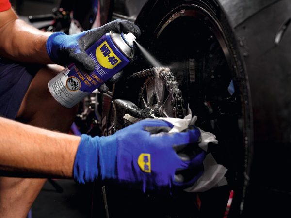 6655 204 3 <strong>WD-40<sup>®</sup> Specialist Cire pour chaînes de moto 400 ml</strong>