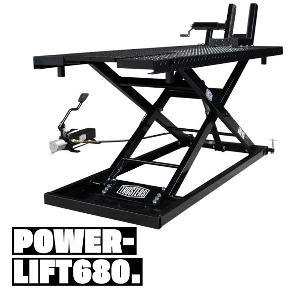 82 680 0 <strong>Avec une capacité de charge robuste de 680 kg, le pont élévateur moto POWERLIFT 680 est parfaitement préparé pour tous les défis.</strong> <ul> <li><strong>Capacité de charge de 680 kg </strong></li> <li><strong>Plateforme en tôle striée </strong></li> <li><strong>Pompe à double action manuelle et pneumatique</strong></li> </ul>