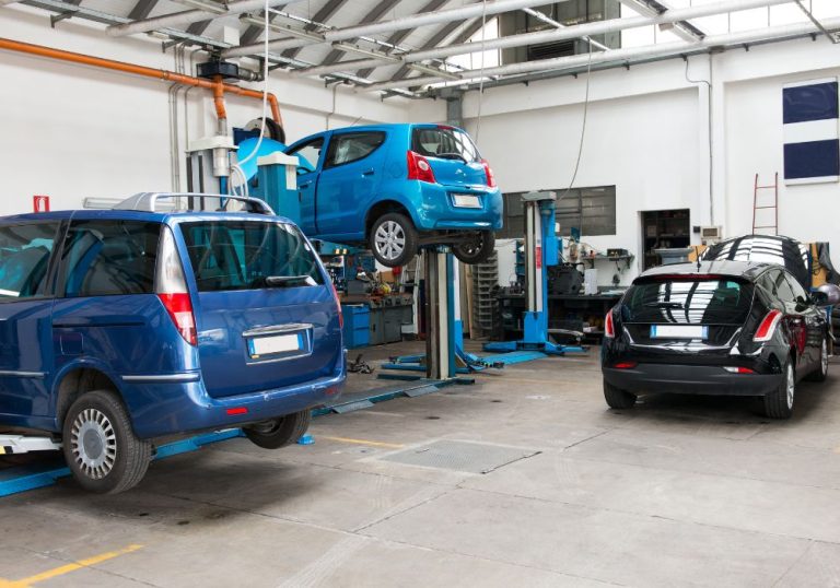 Les essentiels pour un garage professionnel : Guide des équipements indispensables