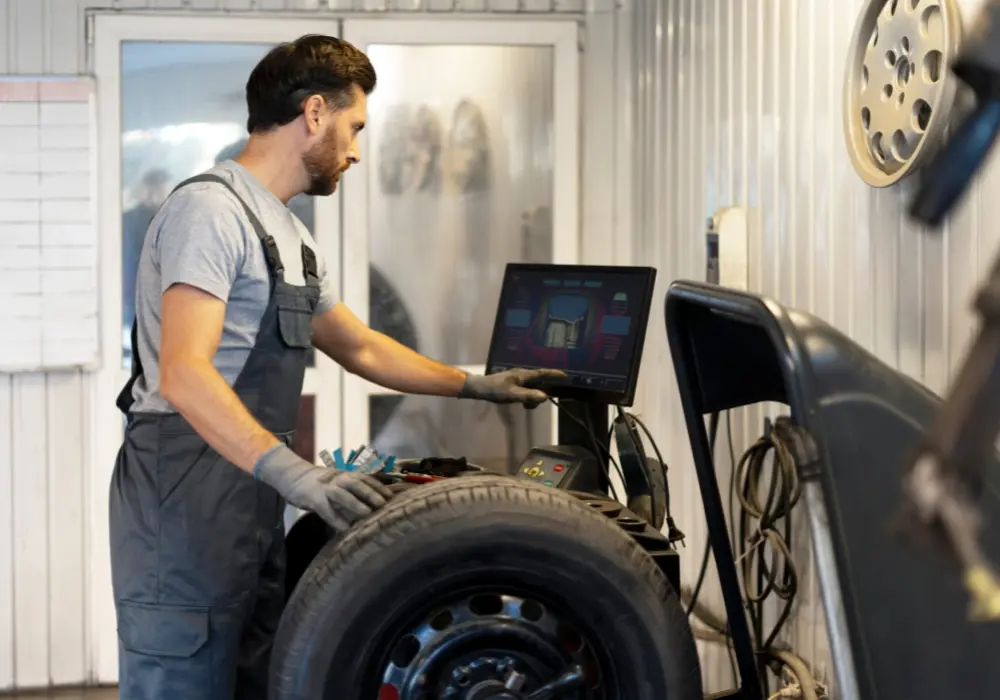 E24 - Équipements-24 Comparatif des meilleures équilibreuses de roues pour les garages professionnels